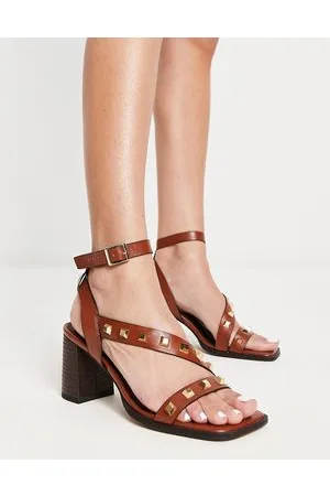 ASOS Halter - Sandali con tacco medio color cuoio con borchie