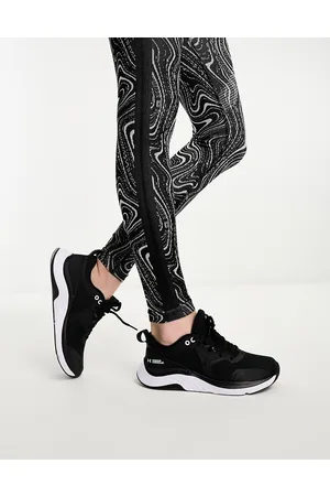 Under Armour HOVR Omnia - Sneakers nere