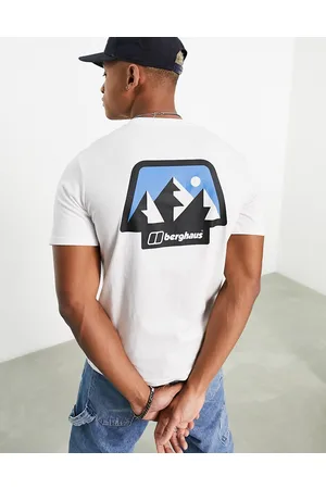 Berghaus French Pyrenees - T-shirt bianca con stampa di montagne sul retro