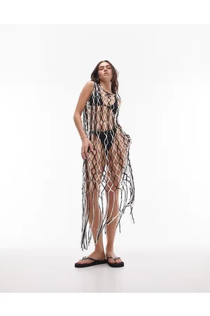 Topshop Coprispalle da mare in macramè bianco e nero con frange