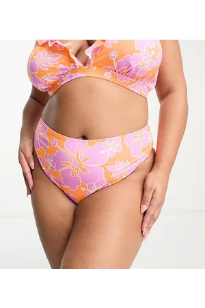 Simply Be Confezione da 2 slip bikini arancione e rosa a fiori con volant