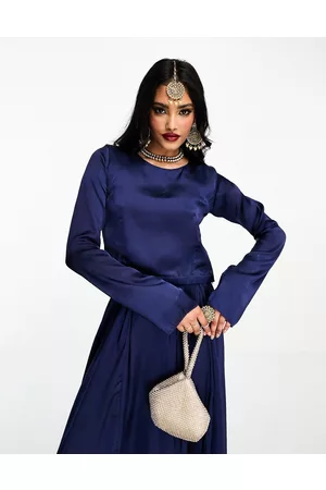 Kanya London Crop top lehenga a maniche lunghe da damigella navy