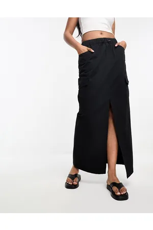 Miss Selfridge Gonna lunga nera con tasche cargo
