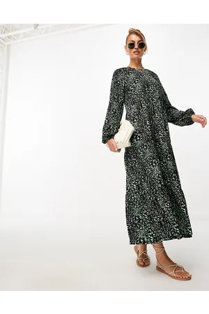QED London Vestito midi a trapezio a balze a fiori con maniche raglan