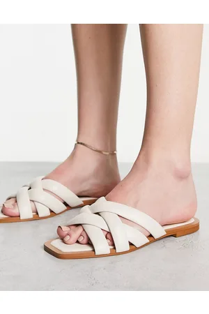 Stradivarius Sandali écru con fascette incrociate