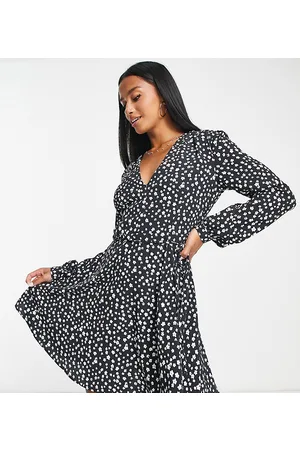 Glamorous Vestito con scollo a V allacciato in vita nero a fiori bianchi