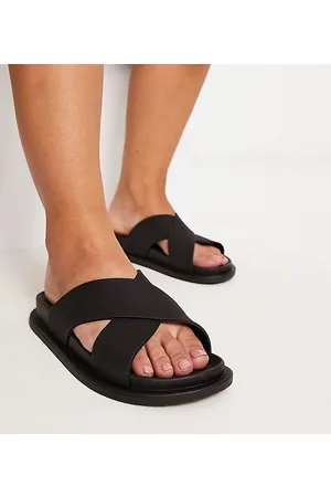 ASOS Fixation - Sandali bassi a pianta larga in gomma neri con fascette incrociate