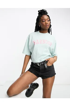 Barbour X ASOS - T-shirt squadrata stile college con logo