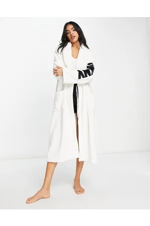 DKNY Vestaglia avvolgente lunga in comoda ciniglia avvolgente bianca con logo