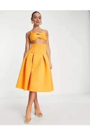 ASOS Vestito per il ballo di fine anno midi calendula in due pezzi con vita scesa a pieghe