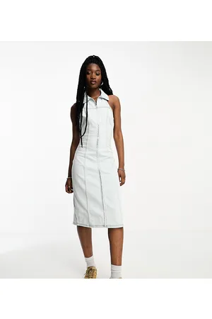 COLLUSION Vestito midi in denim candeggiato allacciato al collo
