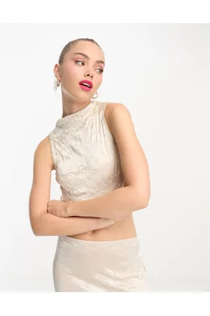 Miss Selfridge Top senza maniche crema testurizzato con dettaglio ad anello