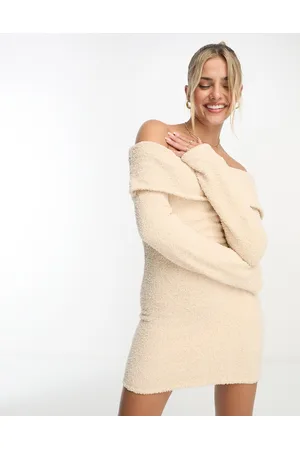 The Frolic Vestito soffice corto super morbido beige con spalle scoperte