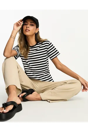 ASOS T-shirt nera e bianca a righe