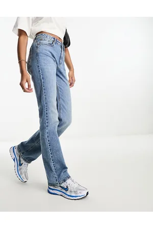 Stradivarius Jeans dritti lavaggio medio