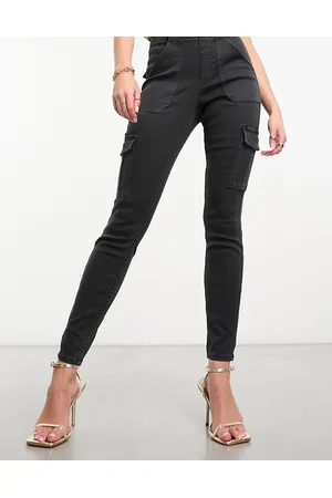 Spanx Pantaloni cargo a vita alta slavato