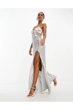 ASOS Vestito lungo in raso argento con inserto in pizzo e apertura a goccia