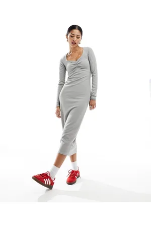 New Look Vestito midi a coste con scollo a cuore