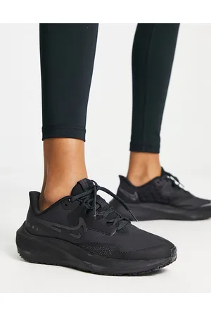 Nike Pegasus 39 Shield - Sneakers nere