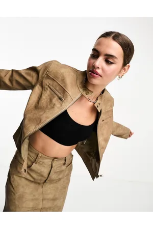 Bailey Rose Giacca biker aderente in pelle sintetica color moka in coordinato