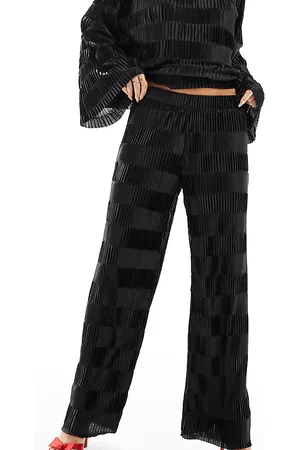 Y.A.S Pantaloni plissé neri a scacchi in coordinato