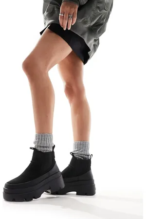 UGG Brisbane - Stivaletti Chelsea neri