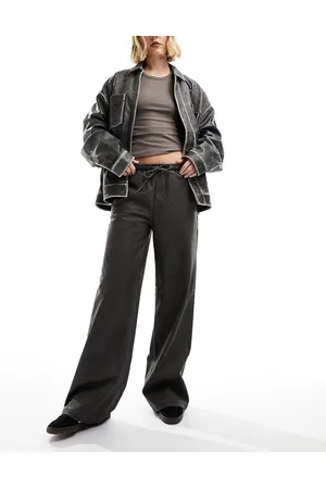 Stradivarius Joggers a fondo ampio in similpelle PU slavata