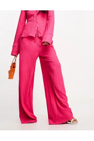 French Connection Pantaloni testurizzati fucsia in coordinato