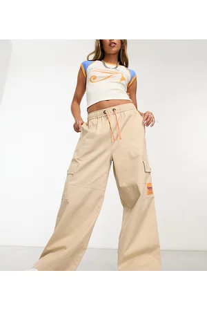 Barbour Esclusiva x ASOS - Pantaloni cargo a fondo ampio color pietra