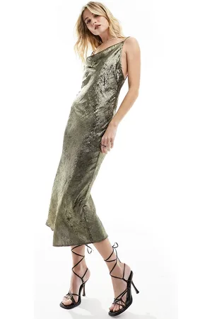 VERO MODA Vestito con spalline sottili, scollo ad anello e gonna al polpaccio color liquido effetto martellato