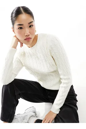New Look Maglione a trecce color crema con finiture in pizzo