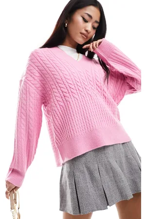 French Connection Maglione lavorato a trecce con scollo a V chiaro