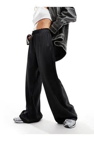New Look Pantaloni a fondo ampio in raso