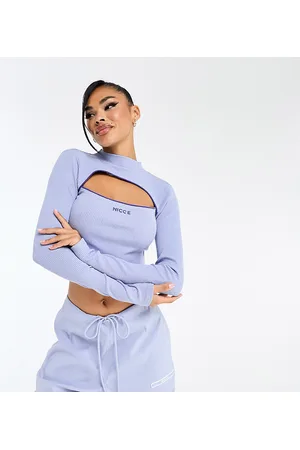 Nicce London Alia - Crop top dolcevita azzurro con cut-out e maniche lunghe