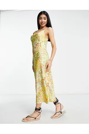 New Look Vestito corto a fiorellini con scollo ad anello