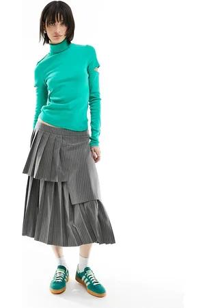 Urban Revivo Dolcevita in maglia acqua con apertura sulle braccia