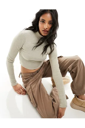 Pull&Bear Maglione corto dolcevita leggero color sabbia