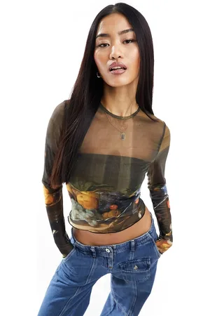 Bershka Top a maniche lunghe in rete con stampa rinascimentale