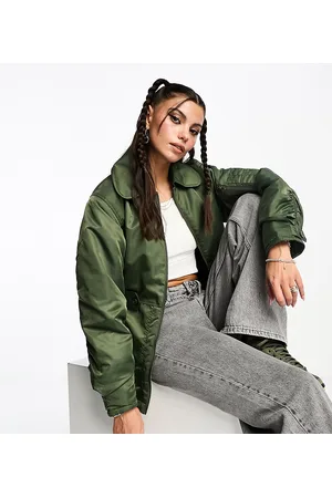 COLLUSION Giacca in nylon kaki stretta in vita