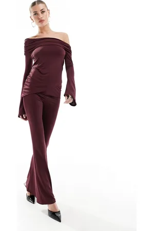 ASOS Pantaloni aderenti color vino in coordinato
