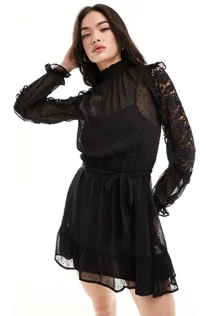 New Look Vestito corto a maniche lunghe in chiffon con volant sulle maniche