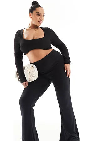 ASOS ASOS DESIGN Curve - Pantaloni a zampa con bordo smerlato a coste neri