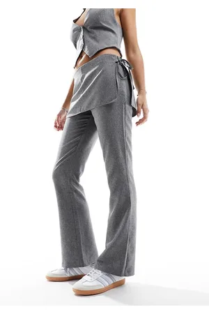 Miss Selfridge Pantaloni grigi con gonna allacciata sul lato