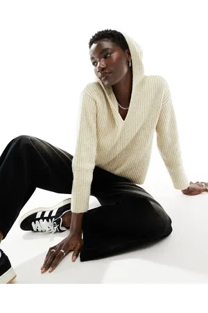 Monki Maglione lavorato beige con scollo a V e cappuccio