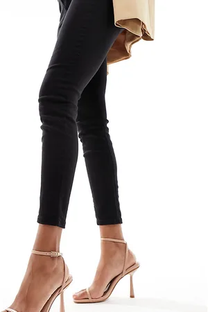 Simmi Wide Fit Simmi London - Damira - Sandali minimal a pianta larga con fascette beige