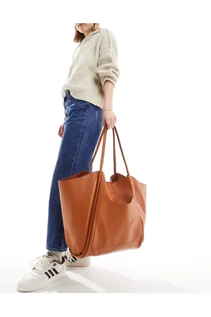 Claudia canova shopper 2025