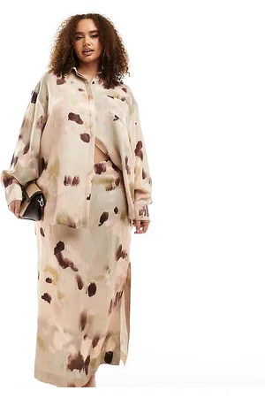 ASOS Curve - Camicia oversize con stampa a macchie di colore neutro