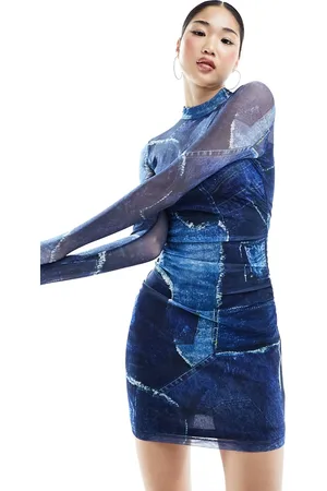 EDITED the label Vestito corto a maniche lunghe in rete con stampa effetto denim patchwork