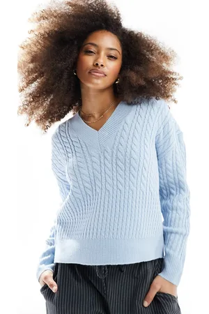 French Connection Maglione lavorato a trecce con scollo a V celeste