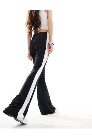 ASOS Pantaloni neri a zampa con cuciture a contrasto